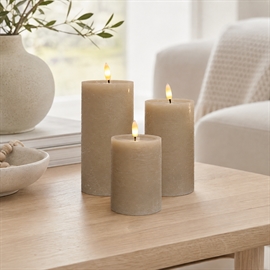 3-pak LED Blokklys Ø: 7,5 x H: 10, 12,5 og 15 cm Rustikt Vokslys med Resin, Latte