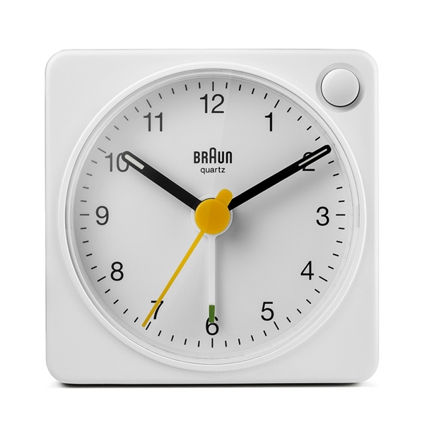 Braun BC02XW Analog reisevekkerklokke med lys og snooze, hvit
