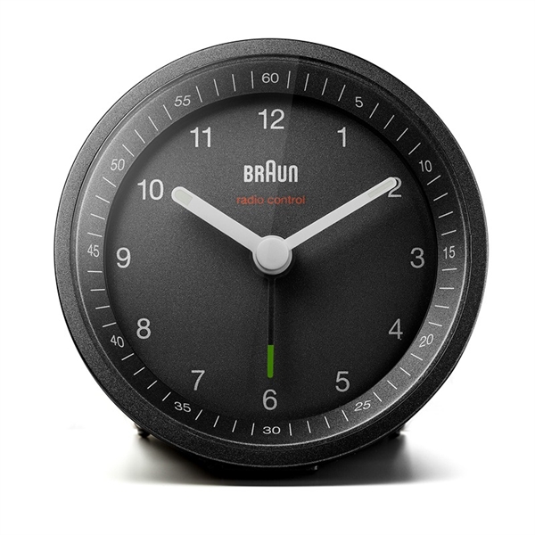 Braun BC07B-DCF Radiostyrt analog vekkerklokke, svart